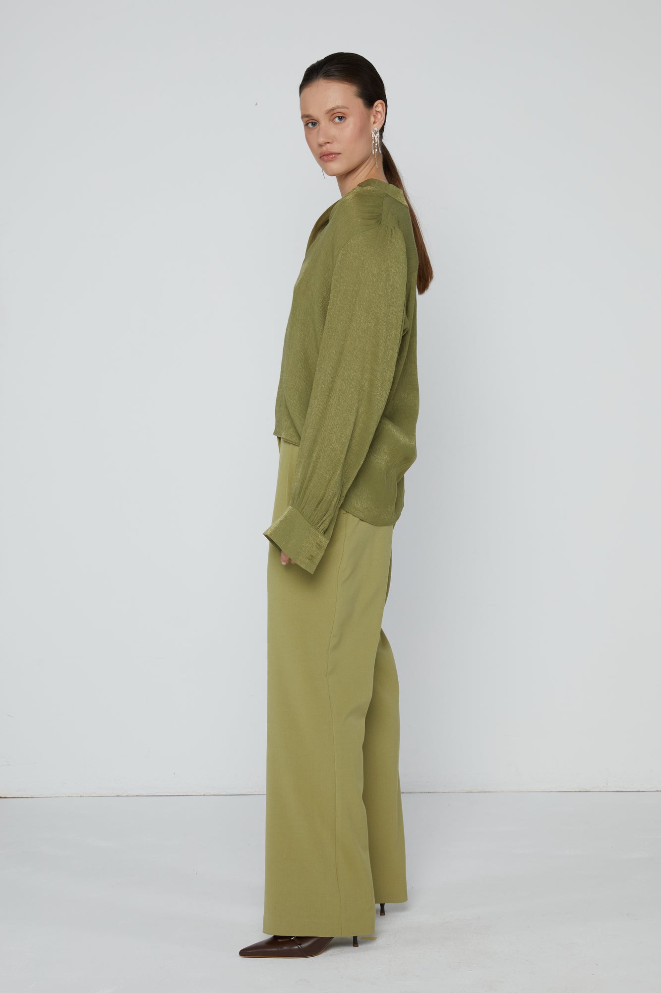 Top 8 V-Neck Blouse | Olive