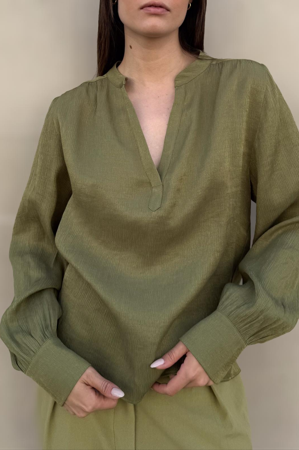 Top 8 V-Neck Blouse | Olive