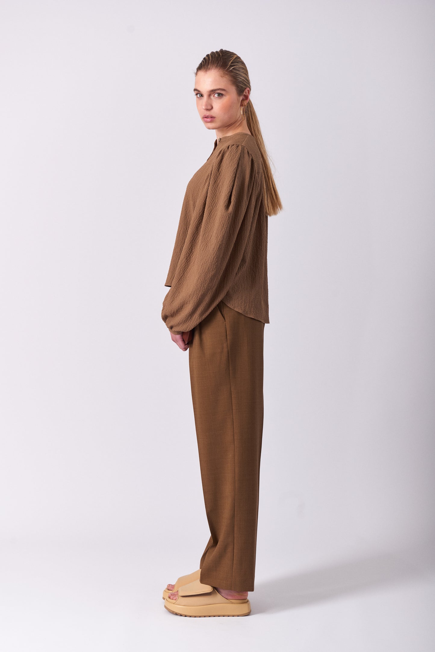 Top 9 Gathered Sleeved Shirt | Cigar