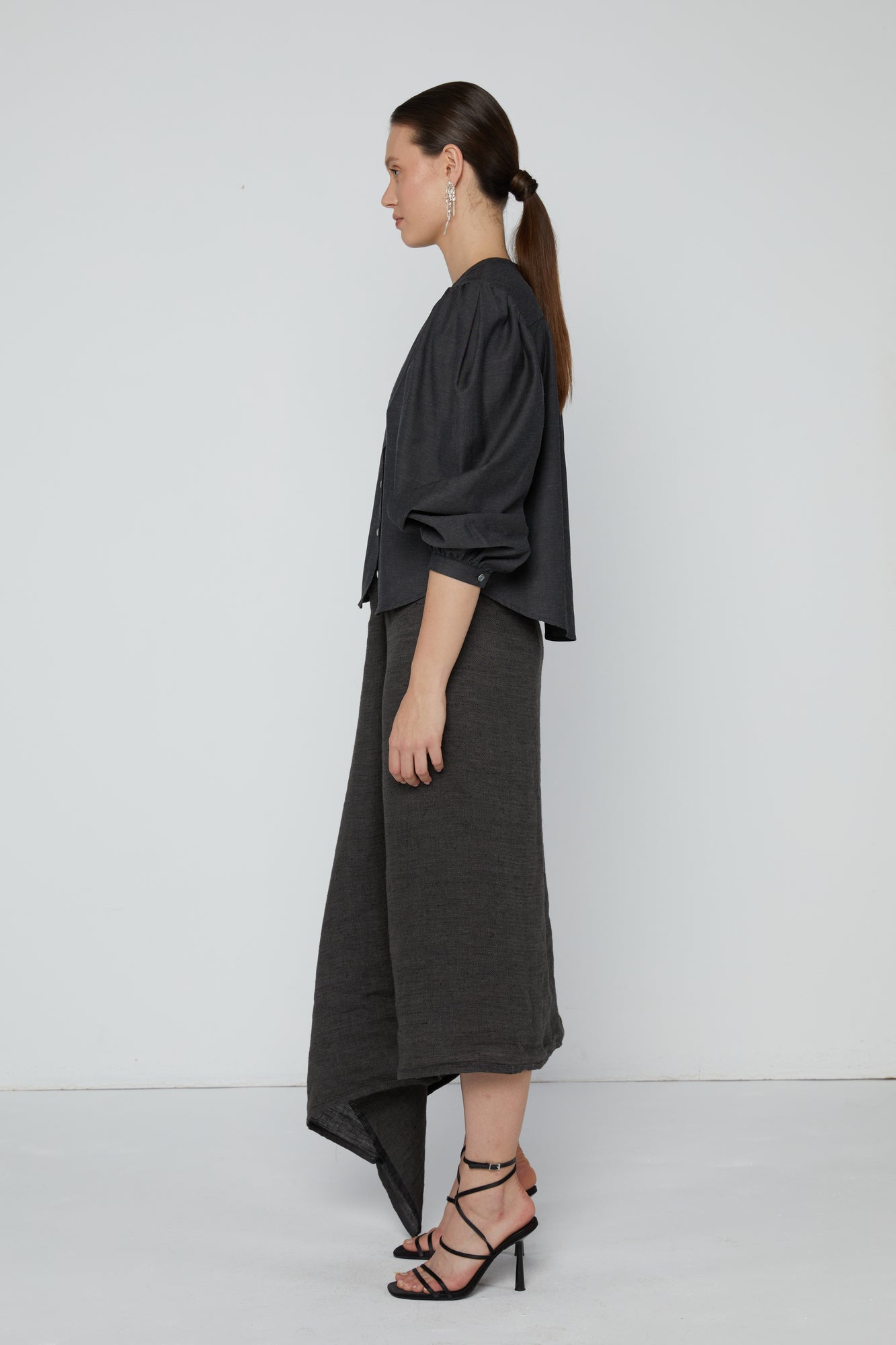 Top Gathered Sleeved Shirt | Grey