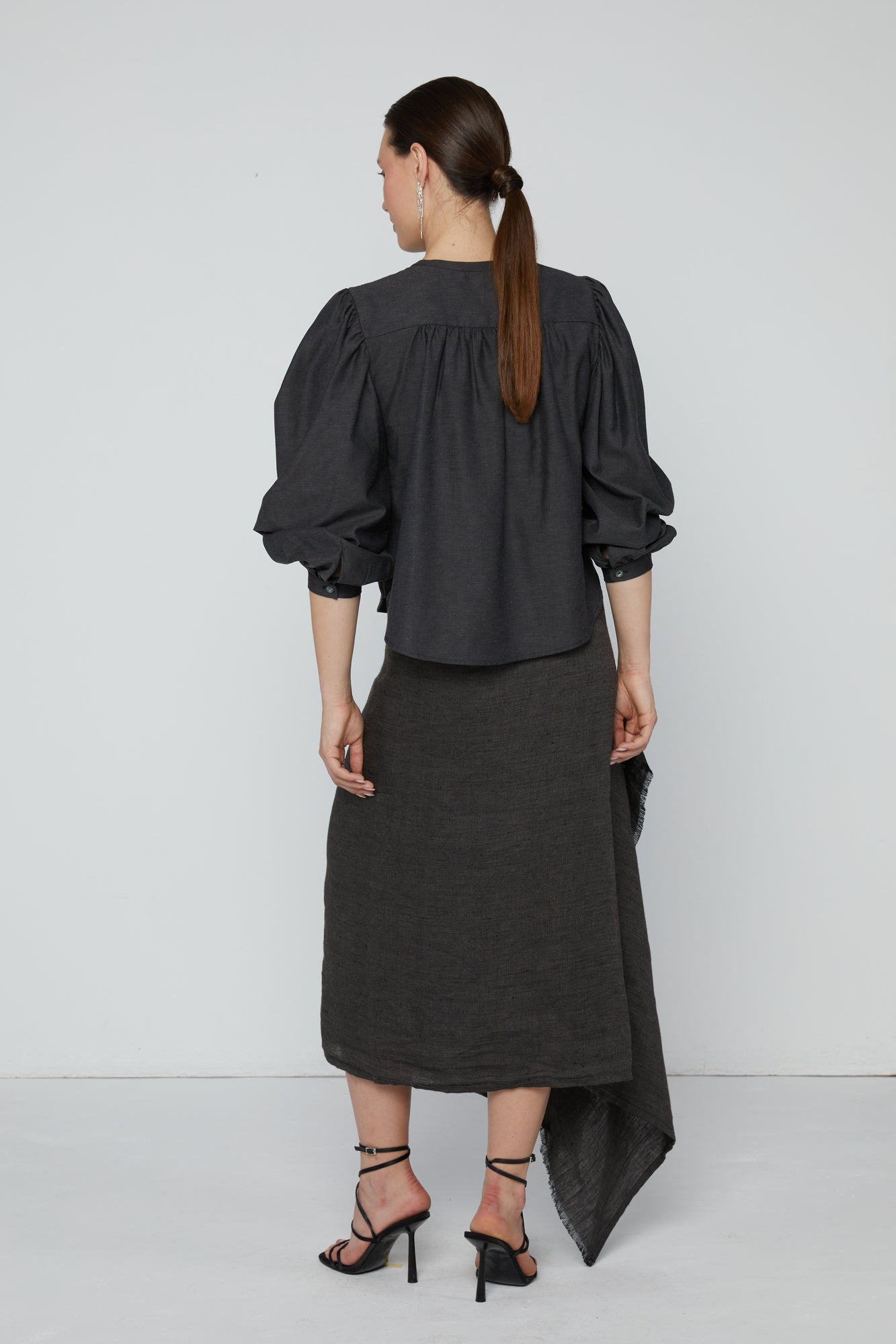 Top Gathered Sleeved Shirt | Grey