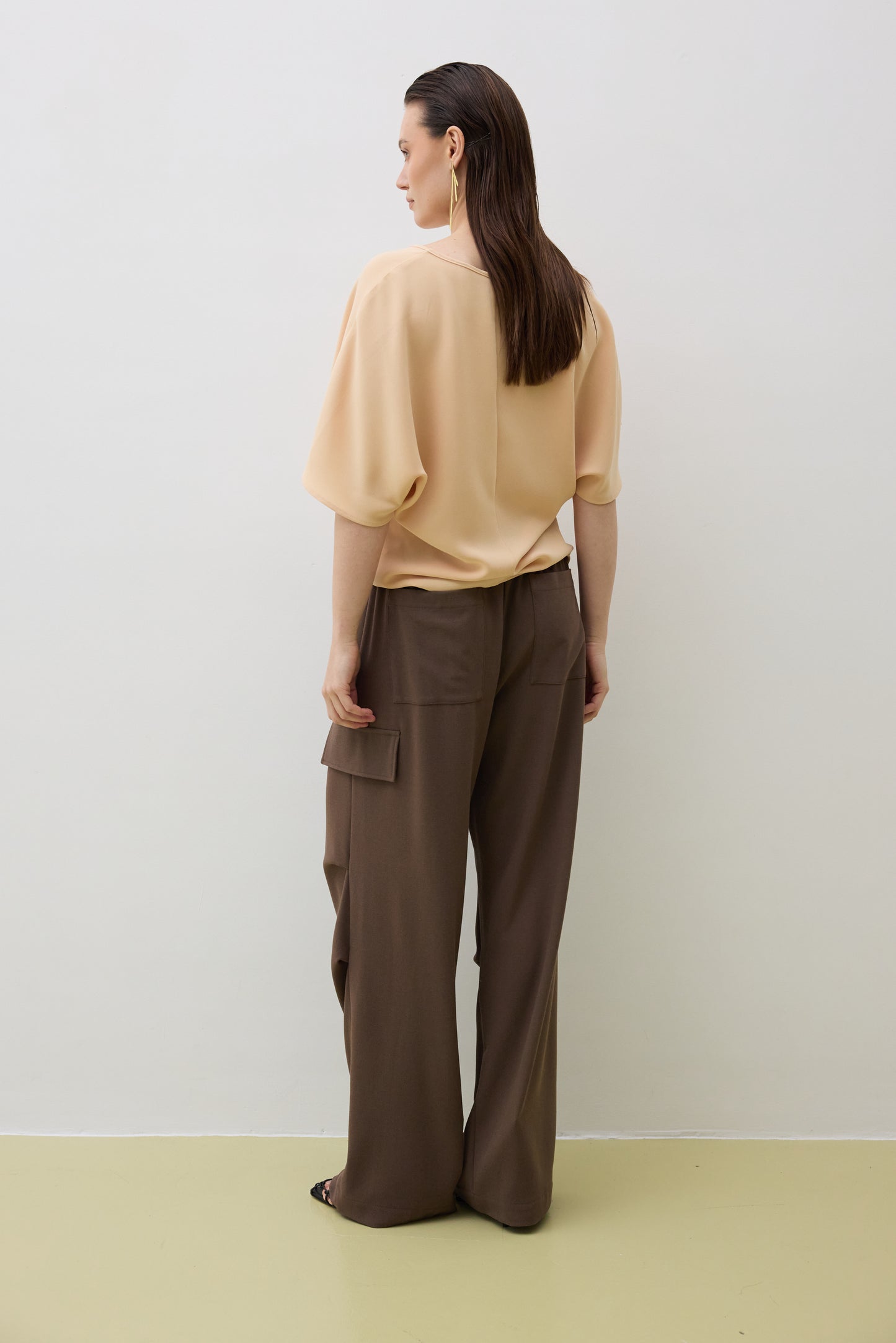 Top 5 Flowy Blouse | Nude