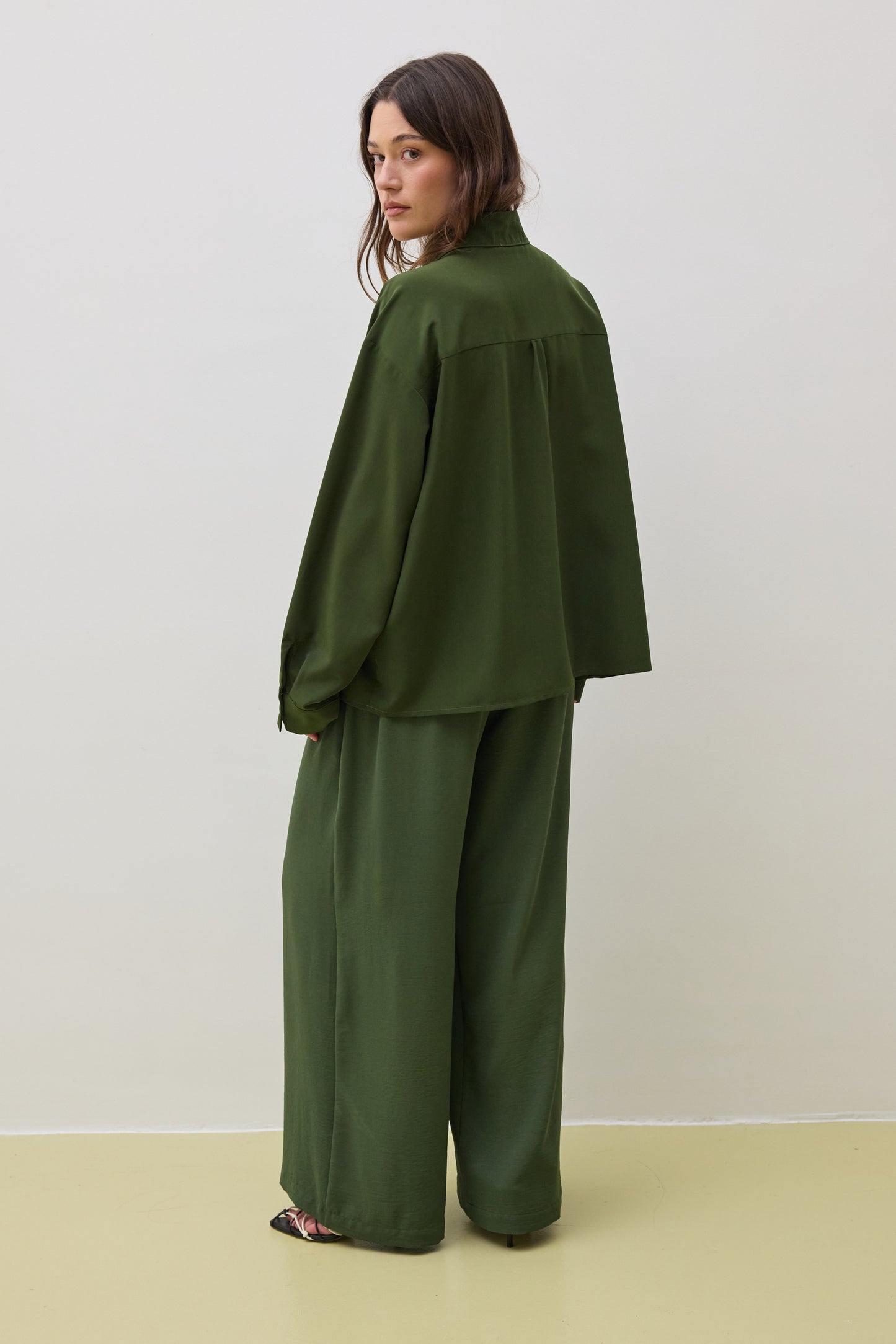 Top 12 Long Sleeved Shirt | Olive