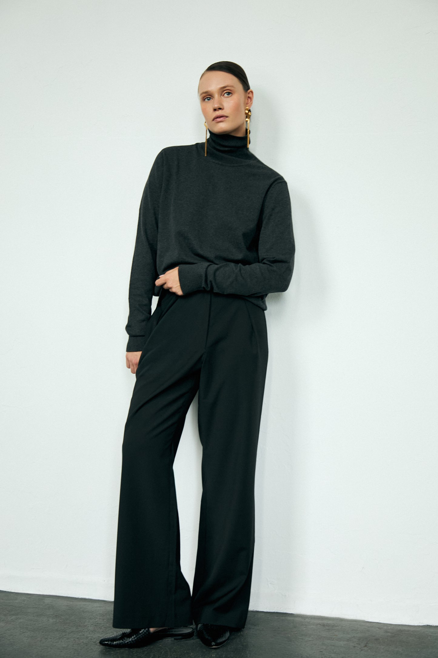 Pants 2 Relaxed Fit Trousers | Charcoal Stripe