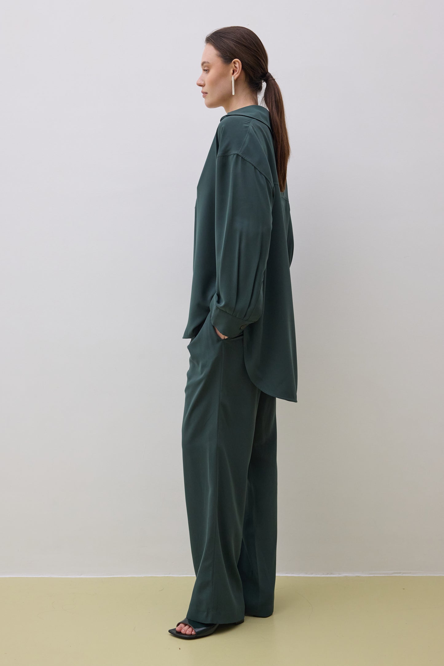 Pants 2 Relaxed Fit Trousers | Green