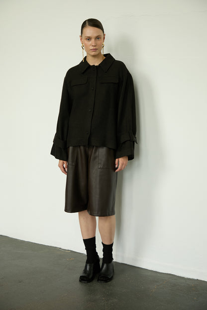 Top 15 Relaxed Fit with Pointed Collar | Dark Brown